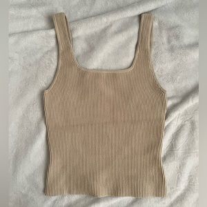 Babaton Sculpt Knit Squareneck Tank